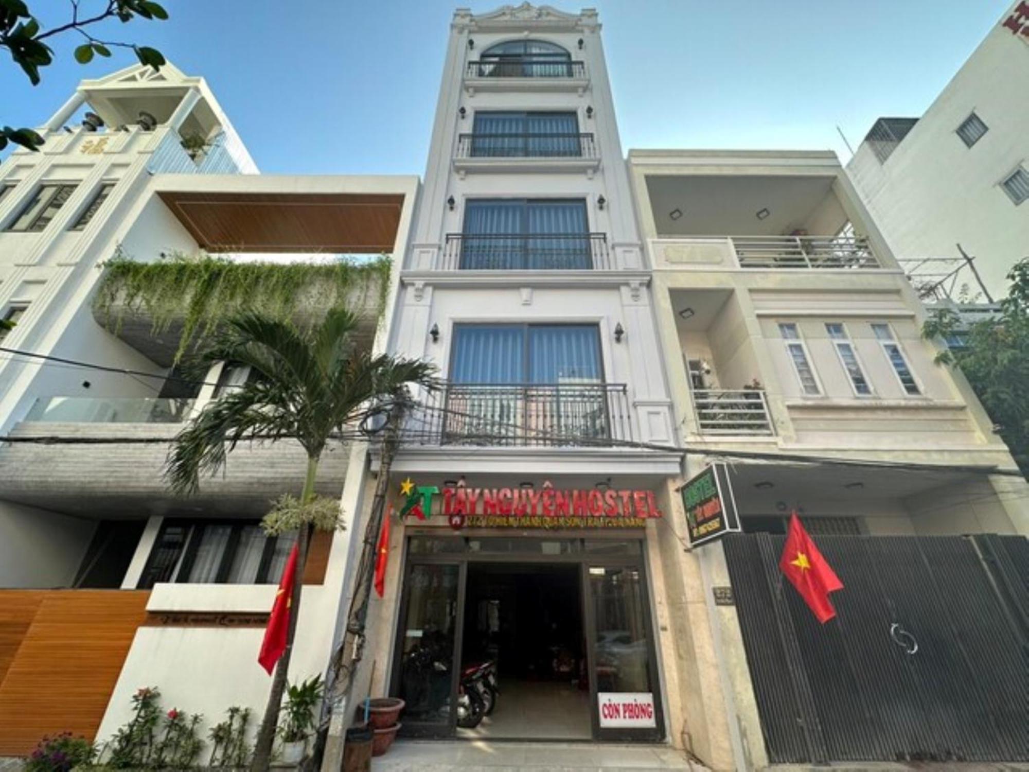 Tay Nguyen Hotel 2*