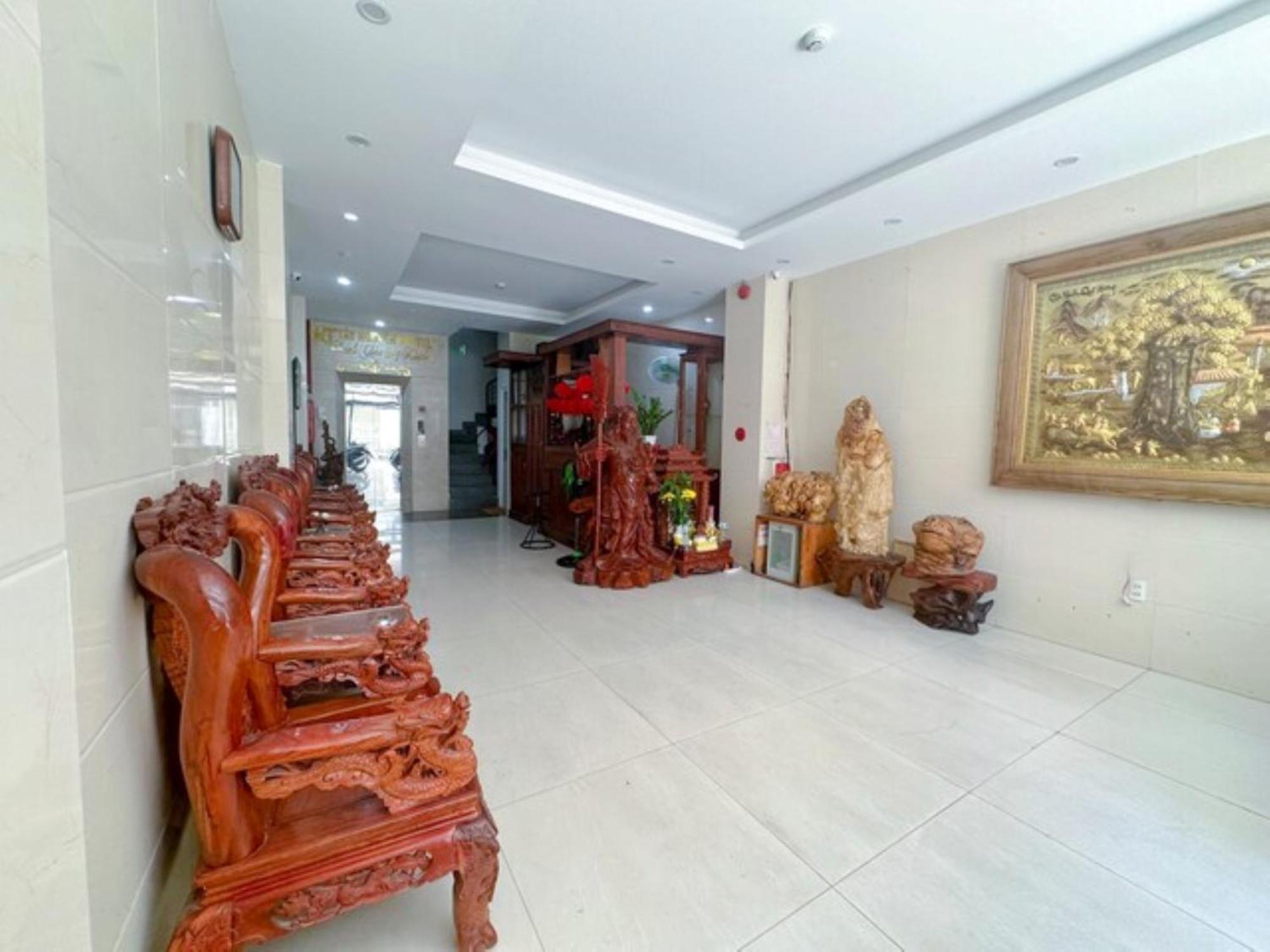 Tay Nguyen Khách sạn 2*